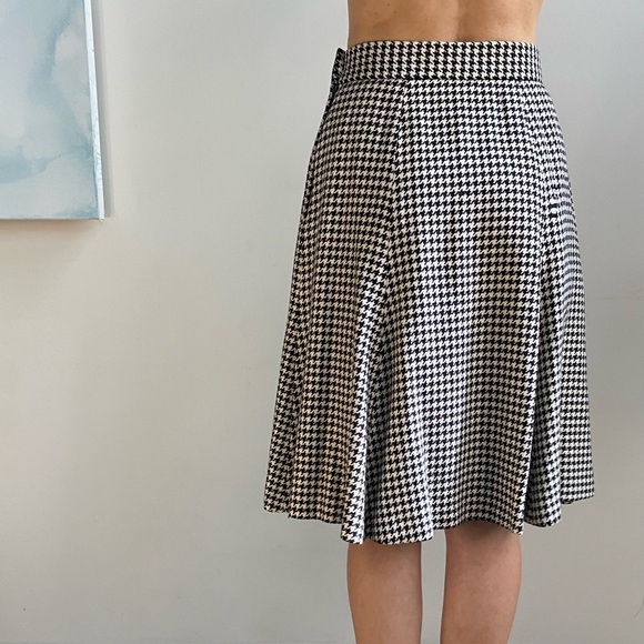 80s Vintage Evan Picone Vintage High Waisted Houndstooth Print A-Line Skirt - Picture 6 of 8